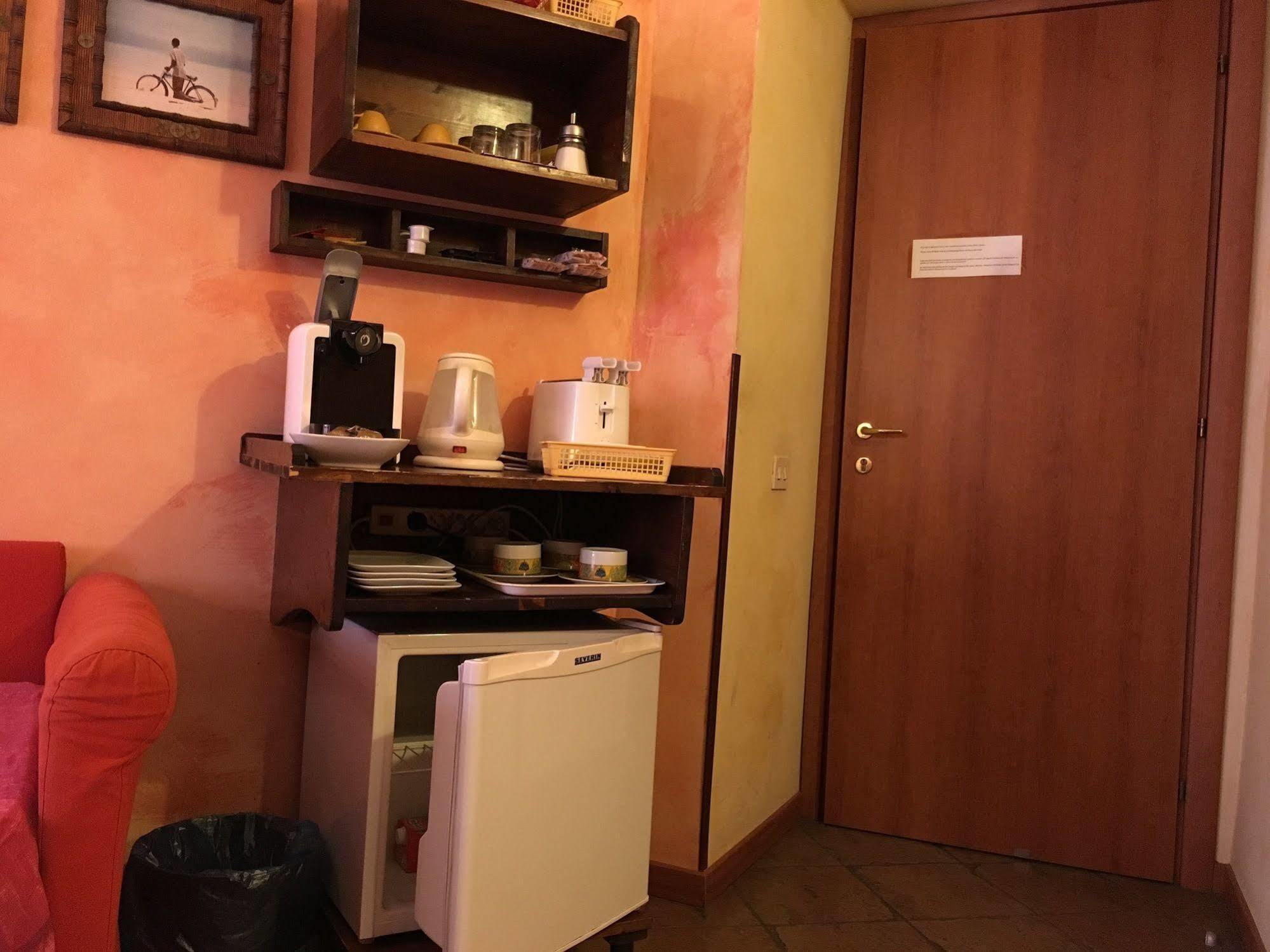 Momi Bed And Breakfast Ρώμη Εξωτερικό φωτογραφία