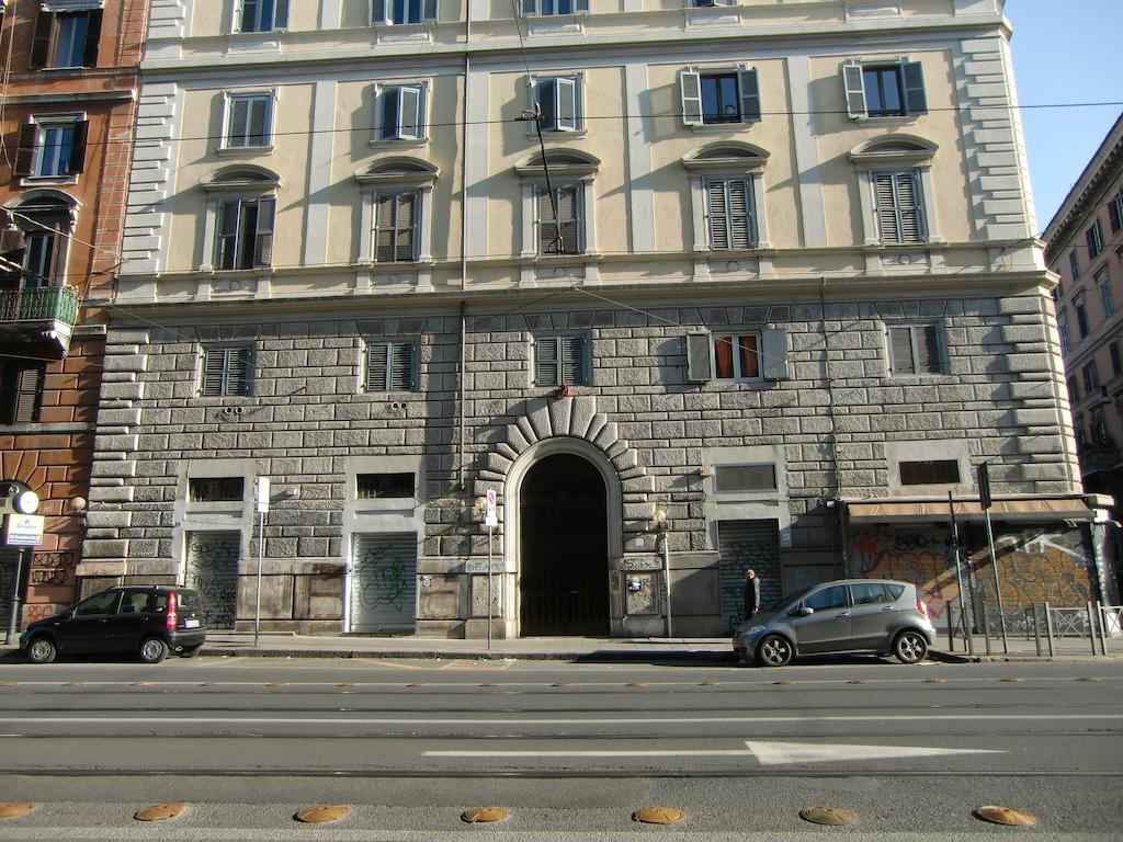 Momi Bed And Breakfast Ρώμη Εξωτερικό φωτογραφία